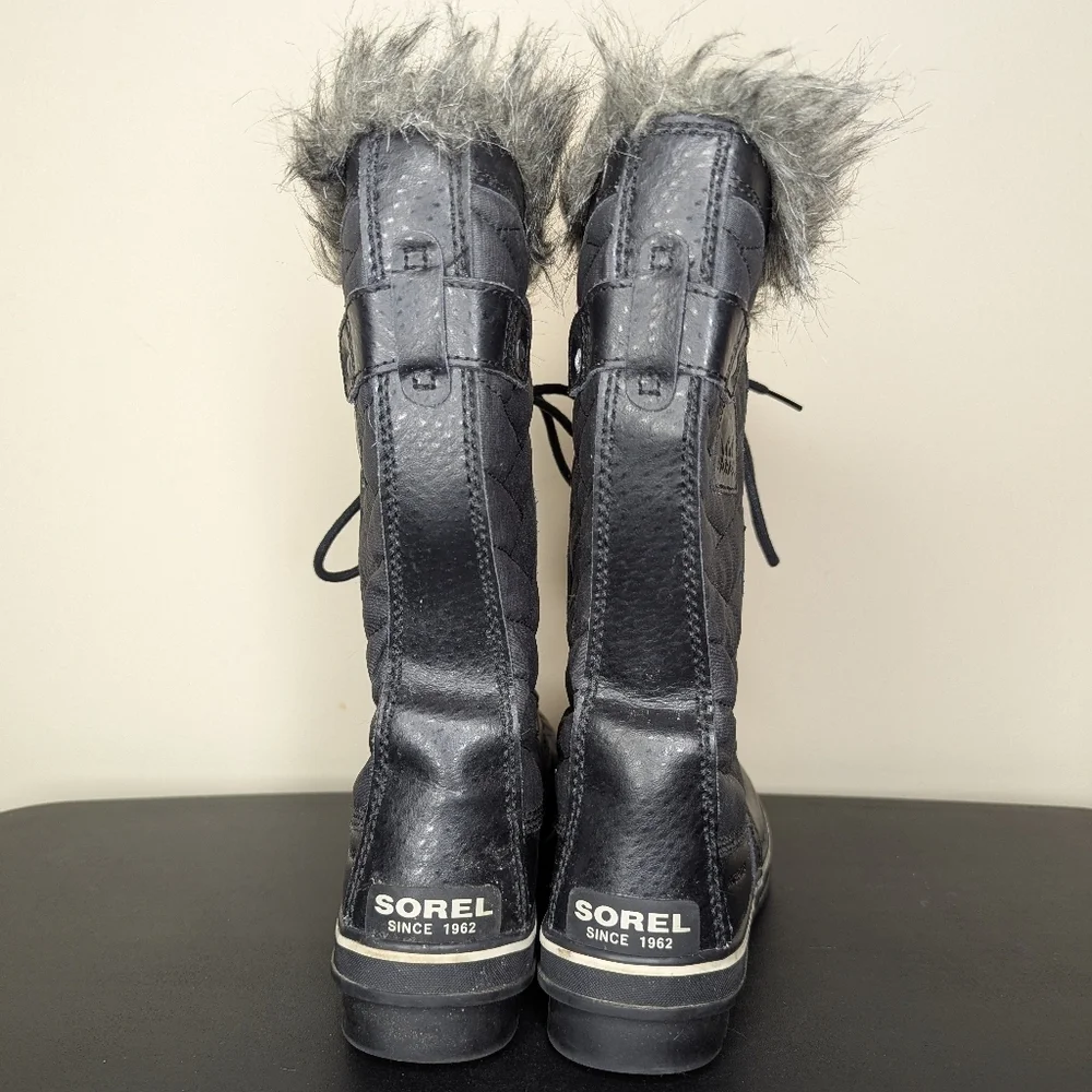 Sorel Women’s Tofino II Waterproof Faux Fur Trim Winter Boots Black Size 9